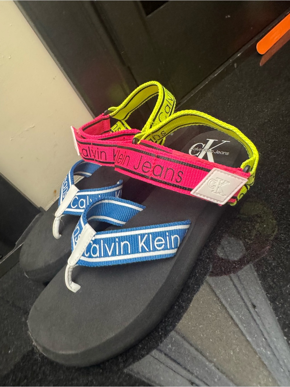 Calvin Klein Logo Strap Sandals Blue, Pink, Neon Yellow Size 8.5 - New - Picture 4 of 11